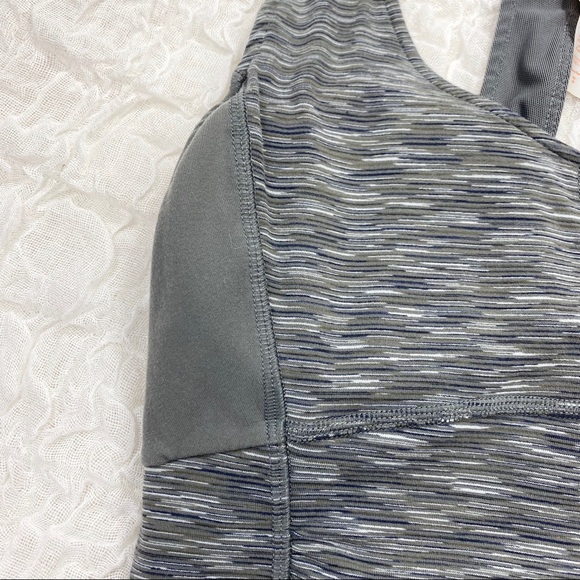 Lucy gray perfect core athletic tank top with built in bra - Picture 5 of 8